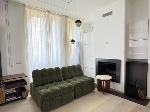 Sant'Agostino Large & Elegant Apartment, Milano