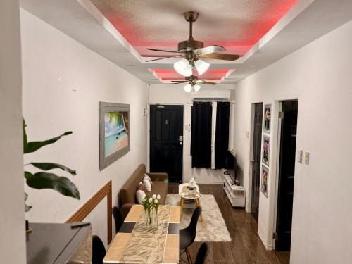 Santa Cosy Villa B Fast Wi-Fi, Netflix Included Split system Air-con & Hot Shower