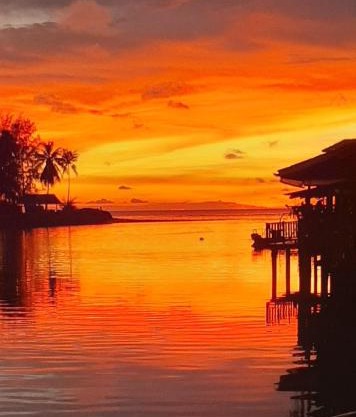 Sapparot Bar & Bungalows