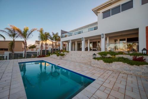 Sapphire Sea View
