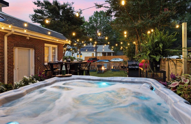 Sara P Duke Studio Hot Tub DOWNTOWN