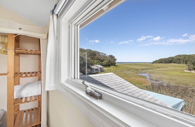 Save 10% on Fall Stays - Book by Nov 21!