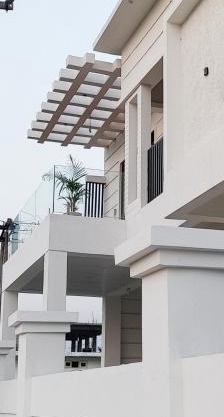 Saya's Abode - Railview Suites