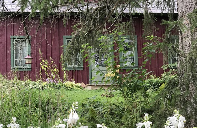 Scandinavian Timber-frame Cottage with Hiking Trails in Decorah