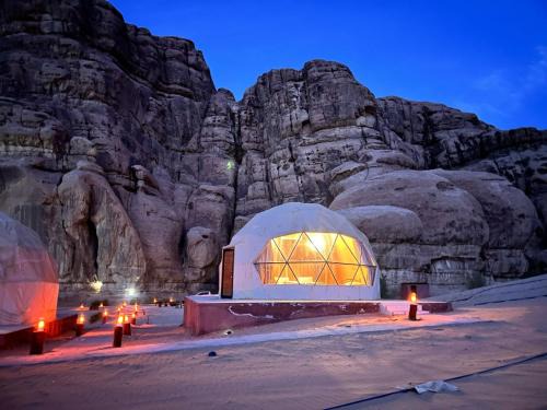 Scarlet Luxury Camp Wadi Rum