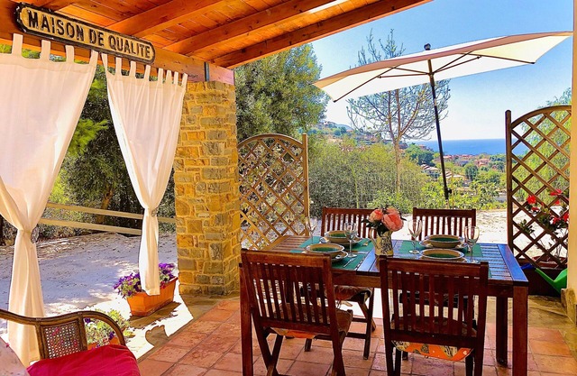 SCENERY, RELAXATION, NATURE, ALL WITHIN 5' DRIVE FROM THE SEA