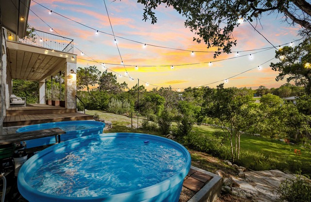 Scenic Retreat - Pools - Lake - Trails - Sleeps 16