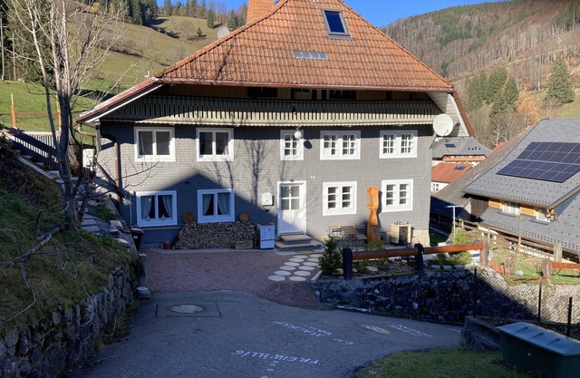 Schwarzwaldhaus mit Gemütlichem Ambiente 5 Min. zum Skilift, Steiler Zugang
