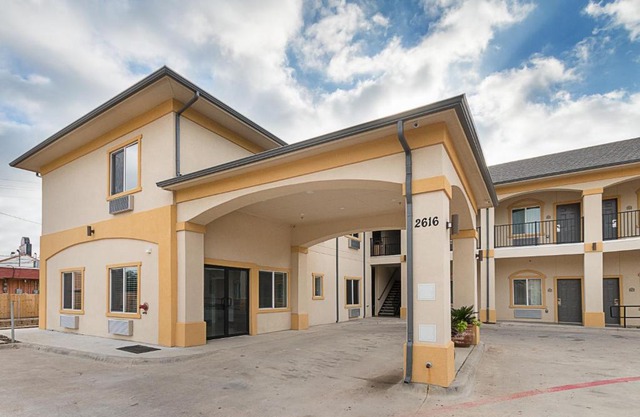 Scottish Inns & Suites