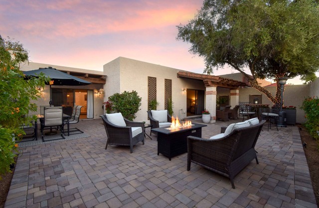 Scottsdale/McCormick Ranch Santa Fe - Private Courtyard - Fire Pit & BBQ