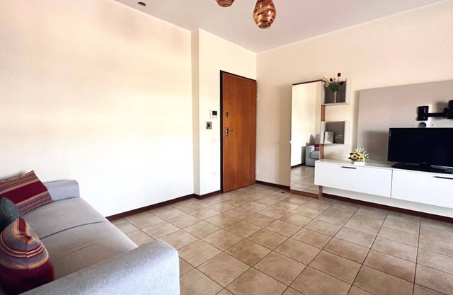 SE123 - Marzocca, three-room apartment 300 meters from the sea