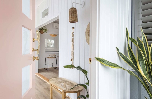 Sea Breeze Cottage - Oceanstays - Pet Friendly