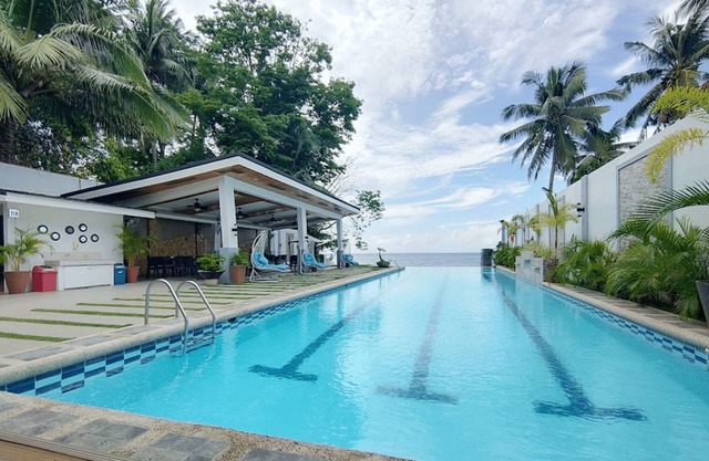 Sea Horizon Resort