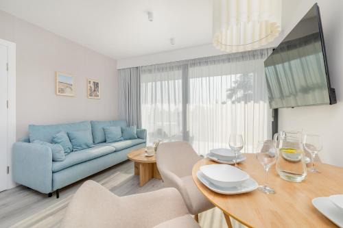Sea&Lake Luxurious Apartments with Parking by Noclegi Renters