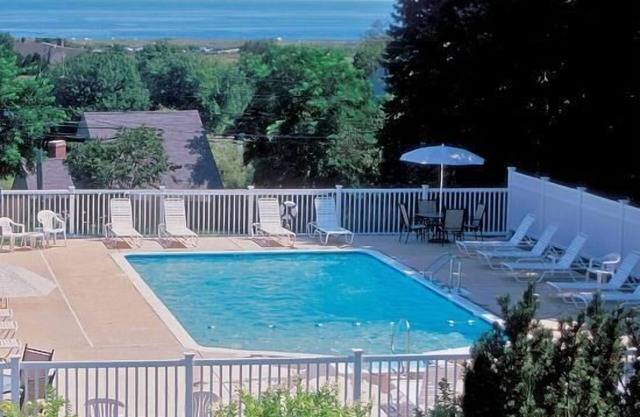 Sea Lion Motel and Cottages