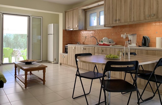 Sea melodies apartment 2- by the sea!
