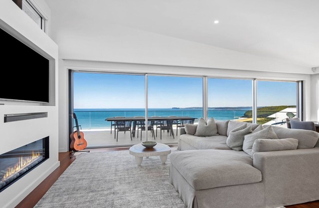 'Sea Mist' by Accom Holidays