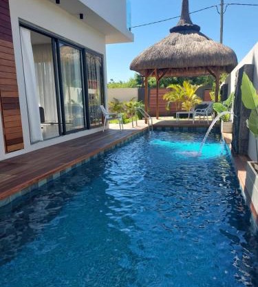 Sea Rock Villa