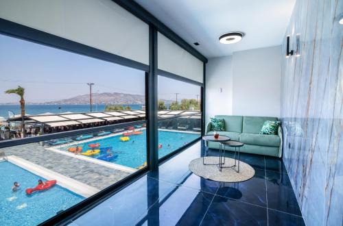 Sea View Serenity Βeachfront & Pool 101