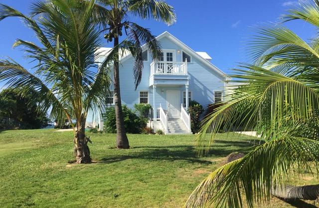 Seafront, Spanish wells , Russell Island, Spanish Wells, Eleuthera, water access