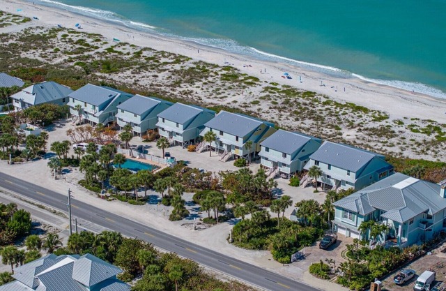 Seagrape 7 - 3 bed/2 Bath - Beachfront Boca Grande - South End of the Island
