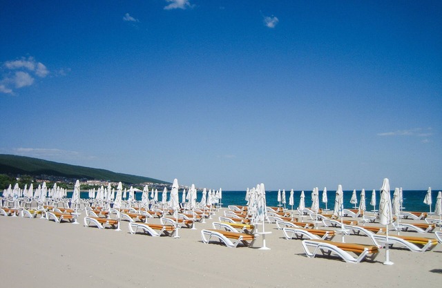 Seaside Apartment With 2 Bedrooms for up to 5 Guests