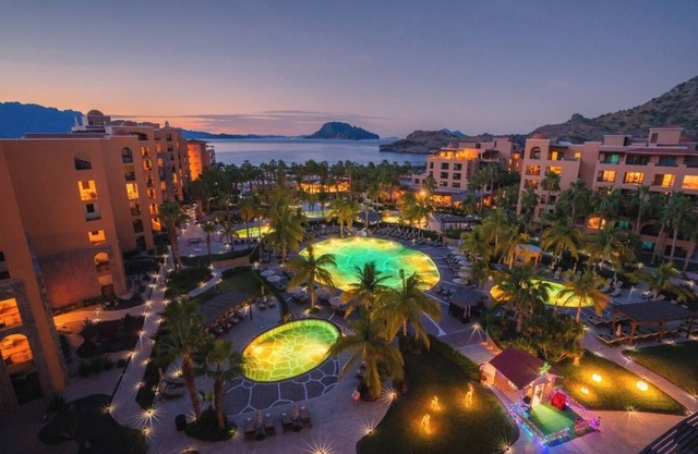 Seaside Elegance: Your Dream Getaway in Loreto