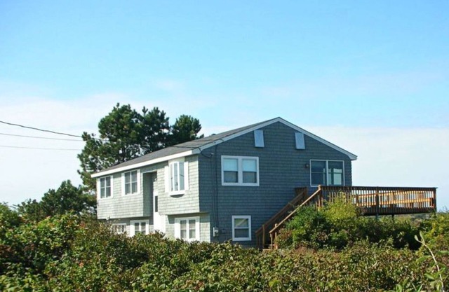 Seaside Escape on Biddeford Pool’s nCharming 4-Bedroom BOOK NOW FOR 2026