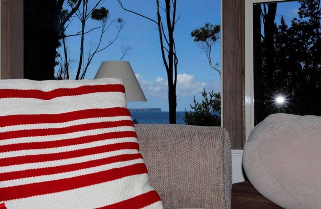 Seaside Serenade @ Hyams Beach