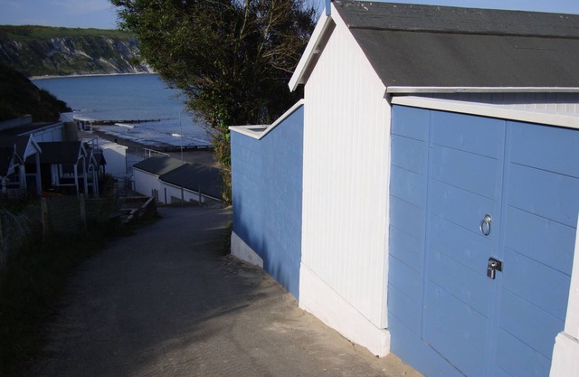 Seaside two bedroom flat with parking opposite path onto beach