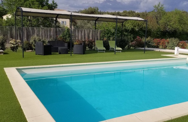 Seasonal rental apartment in house