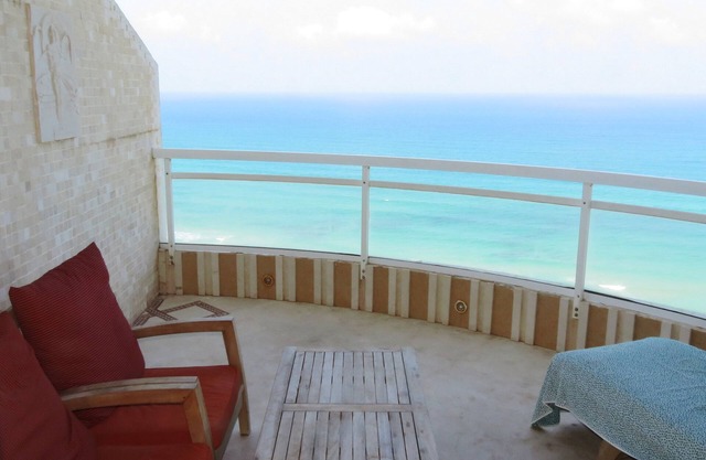 SeaView, penthouse, beachfront, luxury