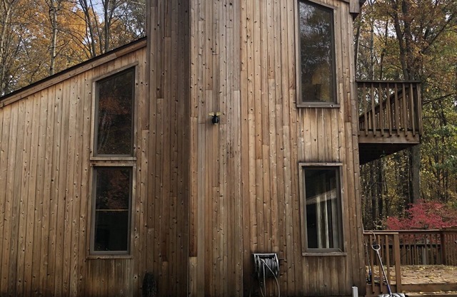 Secluded 10 acre home in the woods