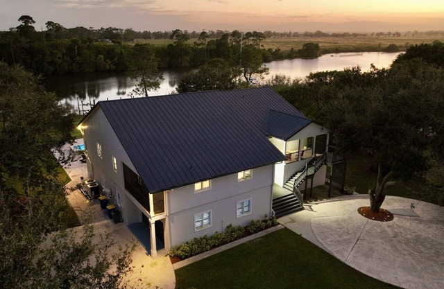 Secluded 3 Acres 5500 sf Waterfront|Pool|Dock|Game