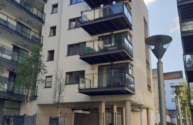 Secluded and spacious, 2-bedroom apartment in Dublin city center with WiFi, AC