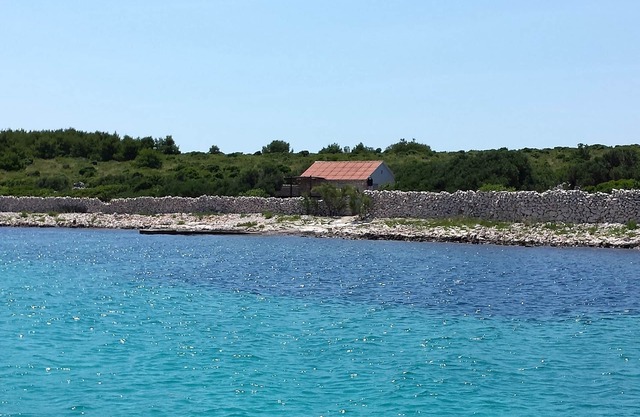 Secluded fisherman's cottage Cove Matuškovica, Pašman (K-11343)