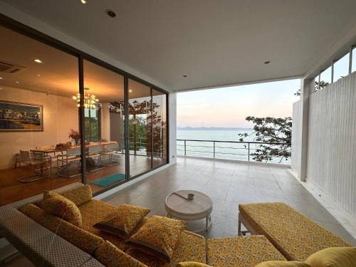 Secluded Oasis in Ratsada, Thailand - Private Villa with Stunning Sea Views