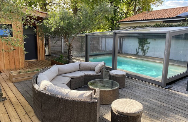 Secluded villa on the Bassin d'Arcachon with private heated pool