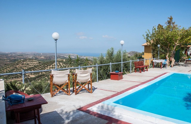 Secluded villa with private pool , panoramic views