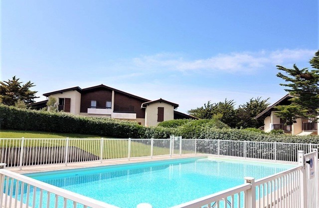 Seignosse Ocean, semi-detached villa with Wi-Fi, 250m from the beach, with parking space and.