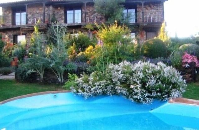 Self catering Jardines del Robledo for 2 people