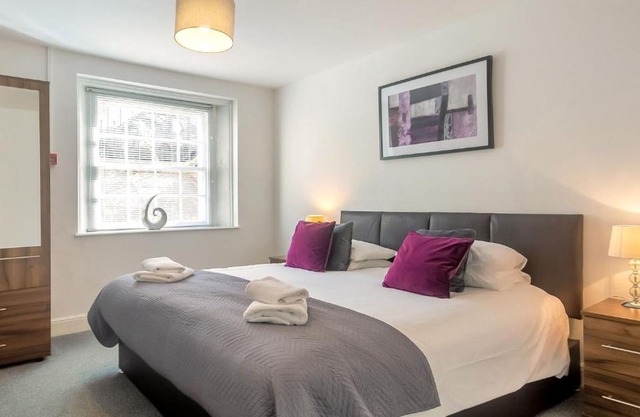 Self contained, Garden Flat, Montpellier Villas