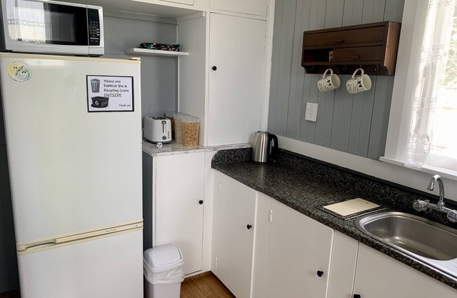 Self-Contained 2-Bedrooms Apartment