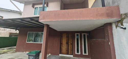 Senai AI homestay