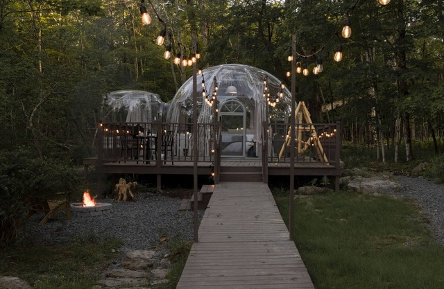 Serene 3-Bedroom Home with Dome, Hot Tub, Sauna