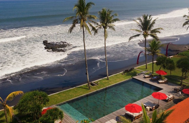 Serene Escape in One Suite Room w/Sea View
