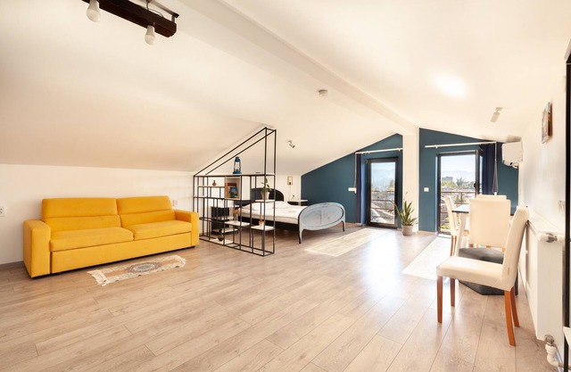 Set in the heart of Kutaisi,modern,and cozy rooms of the big and comfortable