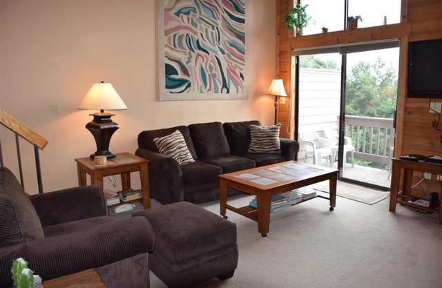 Seven Springs Sunridge 2 Bedroom Standard Condo - Ski-In Out! condo