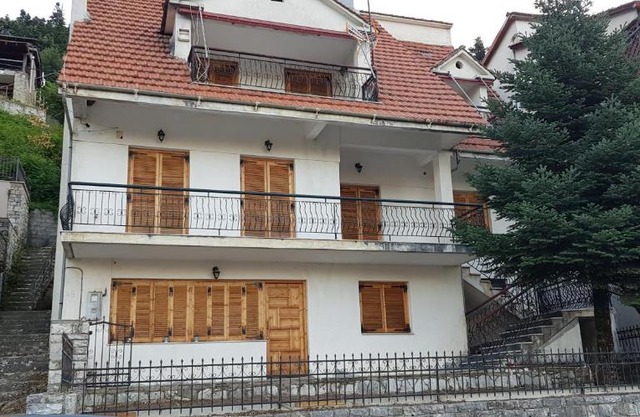 Sfiris Resort