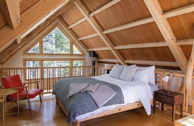 Shackup Cabin— Wood Fired Hot Tub & River